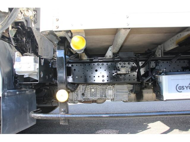 いすゞエルフアルミバン小型（2t・3t）[写真23]