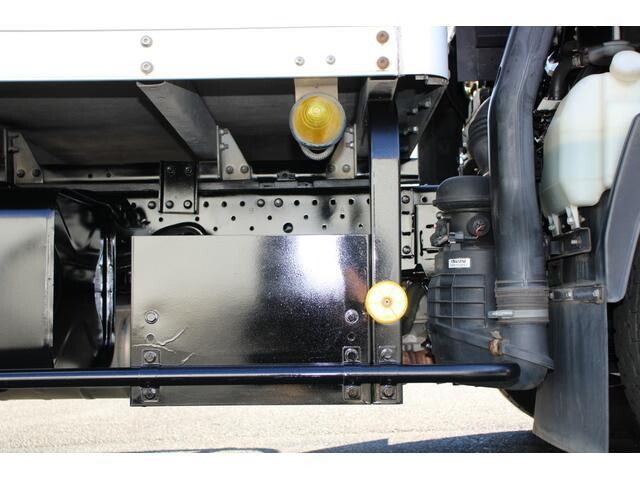 いすゞエルフアルミバン小型（2t・3t）[写真27]