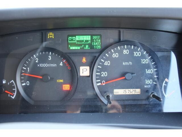 いすゞエルフアルミバン小型（2t・3t）[写真30]