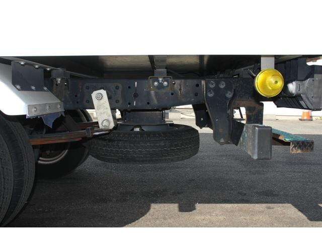 いすゞエルフ冷凍車（冷蔵車）小型（2t・3t）[写真23]