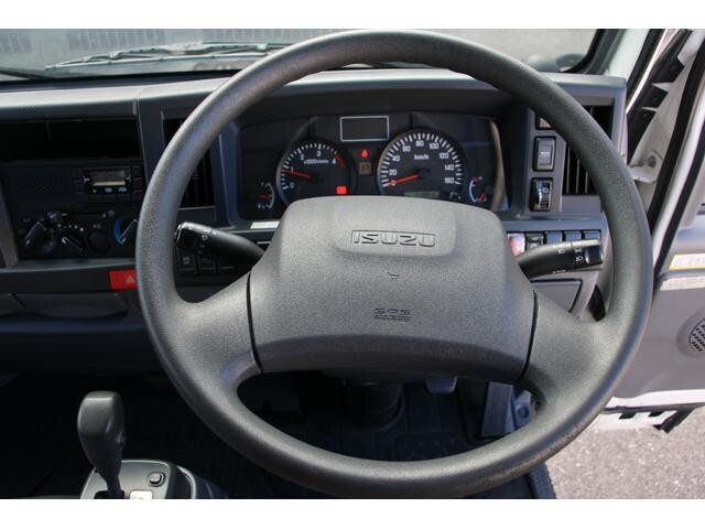 いすゞエルフ冷凍車（冷蔵車）小型（2t・3t）[写真28]