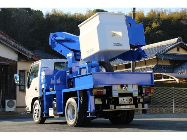 いすゞエルフ高所作業車小型（2t・3t）[写真02]