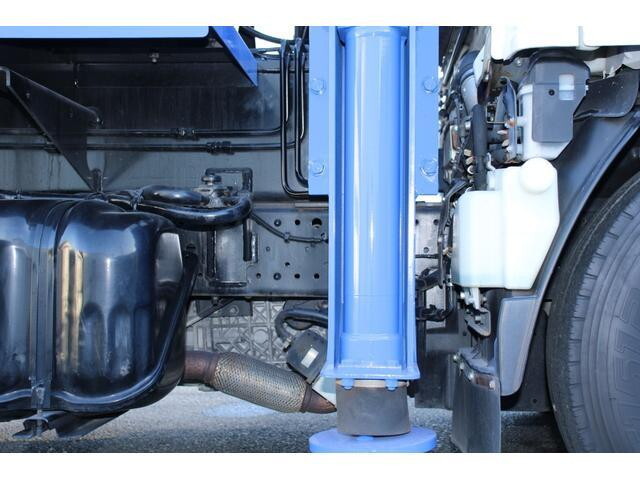 いすゞエルフ高所作業車小型（2t・3t）[写真25]