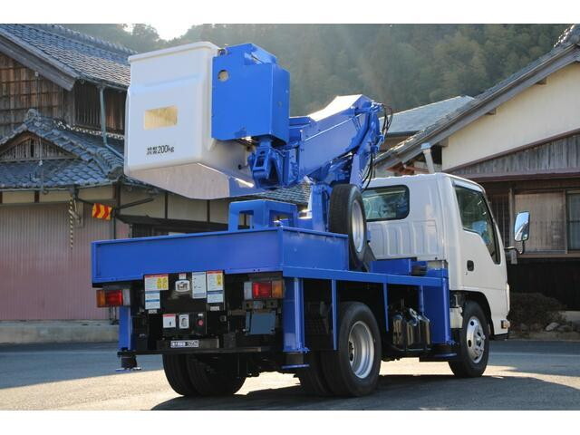 いすゞエルフ高所作業車小型（2t・3t）[写真04]