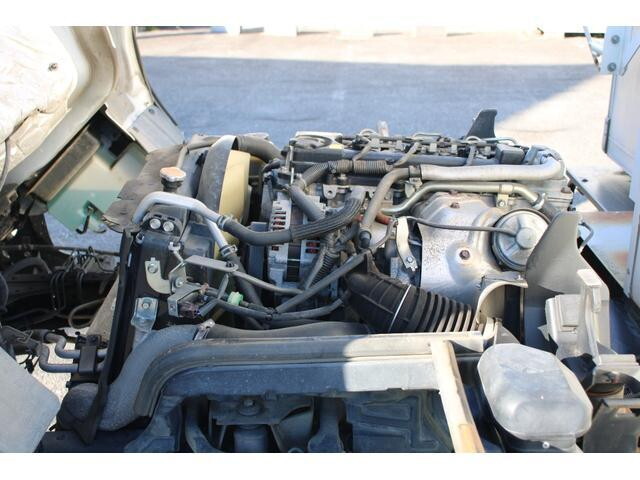 日産アトラスボトルバン小型（2t・3t）[写真10]