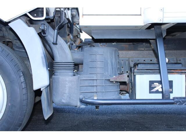 日産アトラスボトルバン小型（2t・3t）[写真17]