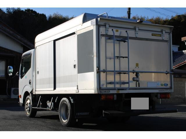 日産アトラスボトルバン小型（2t・3t）[写真02]