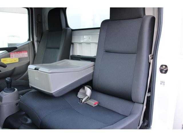 日産アトラスボトルバン小型（2t・3t）[写真40]