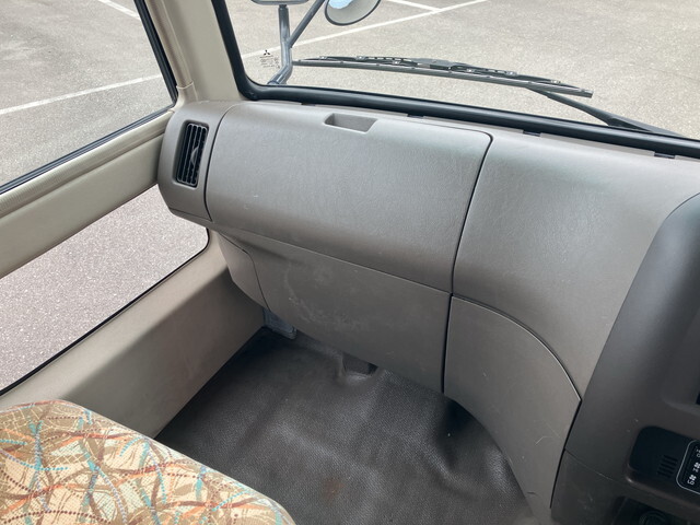 三菱ふそうローザマイクロバス[写真19]