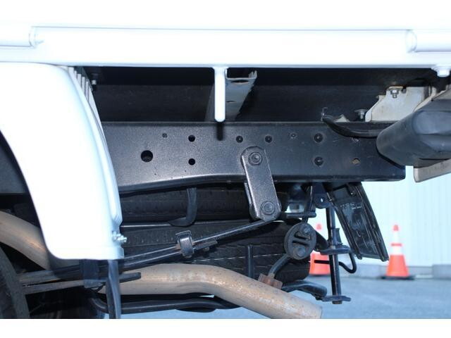 日産バネット平ボディ小型（2t・3t）[写真14]