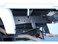 日産バネット平ボディ小型（2t・3t）[写真15]