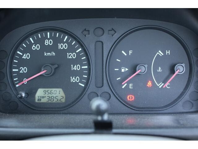 日産バネット平ボディ小型（2t・3t）[写真24]