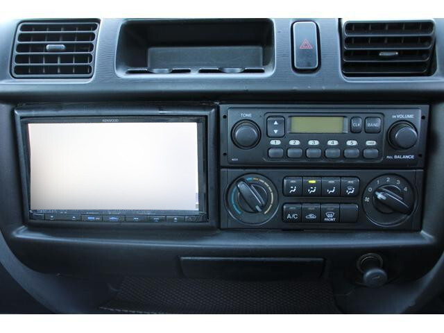 日産バネット平ボディ小型（2t・3t）[写真25]