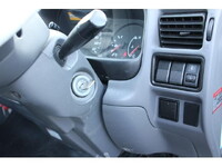 日産バネット平ボディ小型（2t・3t）[写真28]