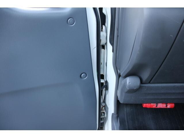 日産バネット平ボディ小型（2t・3t）[写真34]