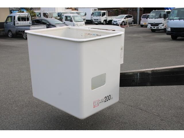 いすゞエルフ高所作業車小型（2t・3t）[写真18]