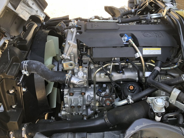 三菱ふそうキャンター平ボディ小型（2t・3t）[写真29]