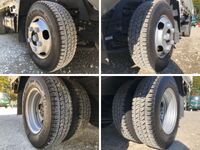 三菱ふそうキャンター平ボディ小型（2t・3t）[写真32]