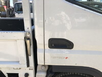 三菱ふそうキャンター平ボディ小型（2t・3t）[写真33]