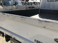 三菱ふそうキャンター平ボディ小型（2t・3t）[写真35]