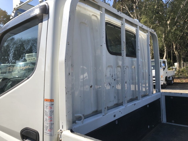 三菱ふそうキャンター平ボディ小型（2t・3t）[写真35]