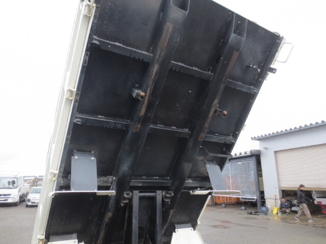 日野デュトロダンプ小型（2t・3t）[写真11]