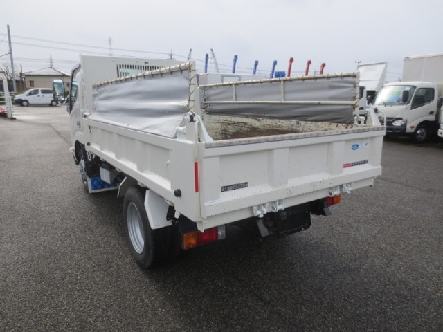 日野デュトロダンプ小型（2t・3t）[写真02]