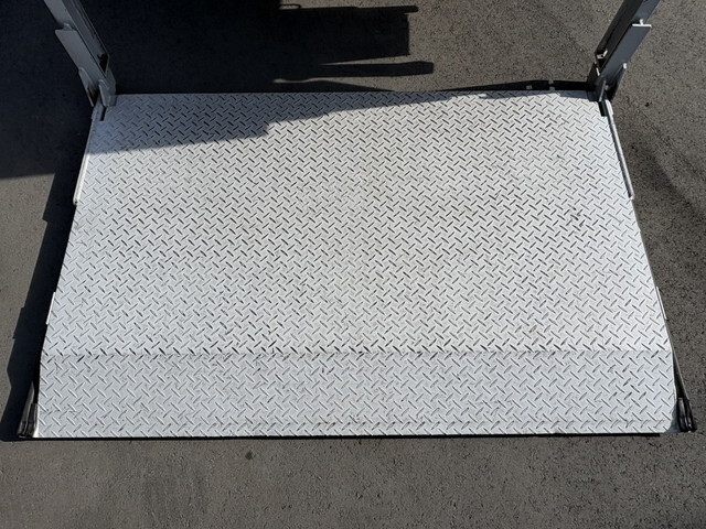 トヨタトヨエースアルミバン小型（2t・3t）[写真10]