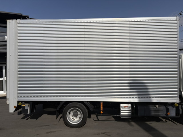 トヨタトヨエースアルミバン小型（2t・3t）[写真06]