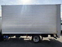 トヨタトヨエースアルミバン小型（2t・3t）[写真08]