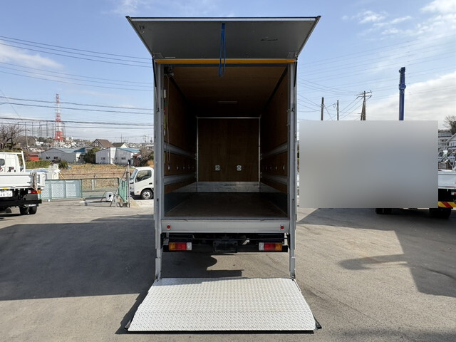 トヨタトヨエースアルミバン小型（2t・3t）[写真09]