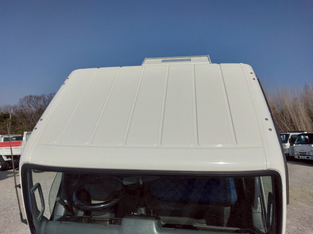 三菱ふそうキャンターダンプ小型（2t・3t）[写真15]