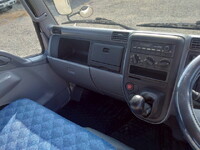 三菱ふそうキャンターダンプ小型（2t・3t）[写真38]