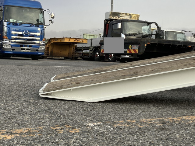 日野プロフィアセーフティクレーン4段大型（10t）[写真13]