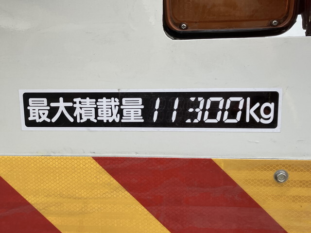 日野プロフィアセーフティクレーン4段大型（10t）[写真18]