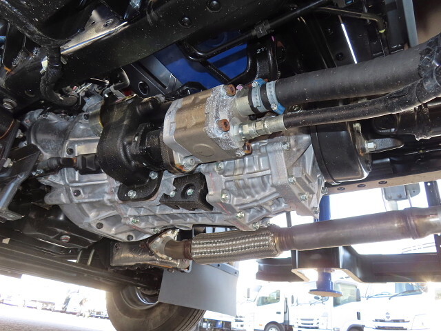 日野デュトロクレーン4段小型（2t・3t）[写真08]