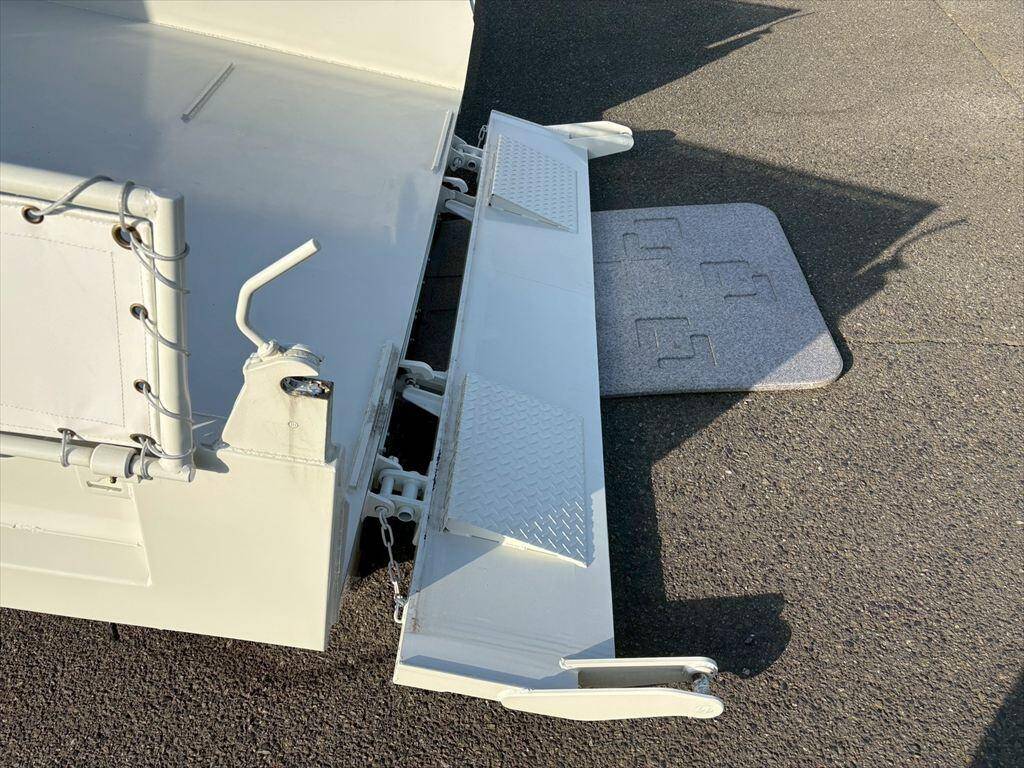 日野デュトロローダーダンプ小型（2t・3t）[写真12]