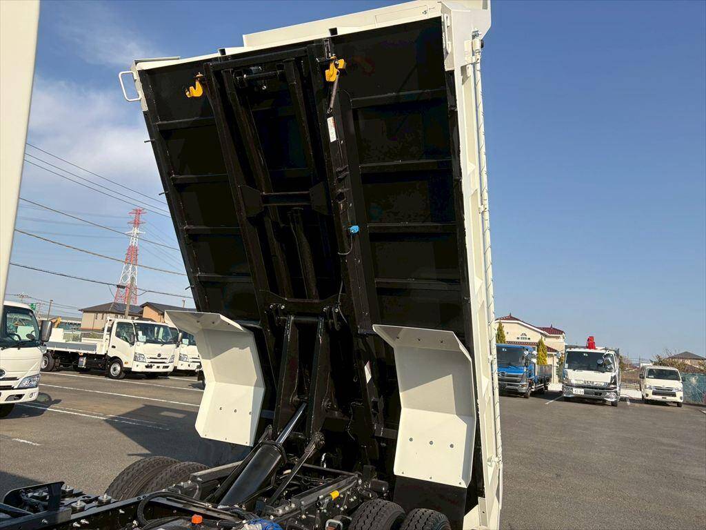 日野デュトロローダーダンプ小型（2t・3t）[写真14]