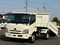 日野デュトロローダーダンプ小型（2t・3t）[写真01]