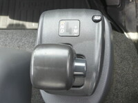 いすゞフォワードアルミバン中型（4t）[写真16]