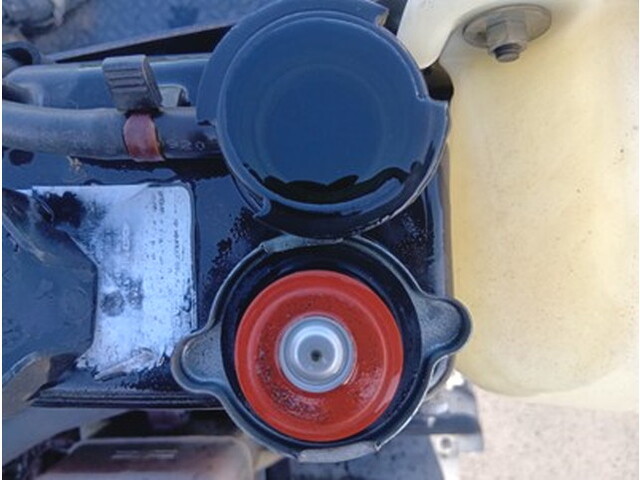 いすゞギガトレーラーヘッド（トラクターヘッド）大型（10t）[写真21]