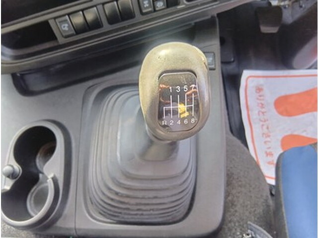 いすゞギガトレーラーヘッド（トラクターヘッド）大型（10t）[写真26]