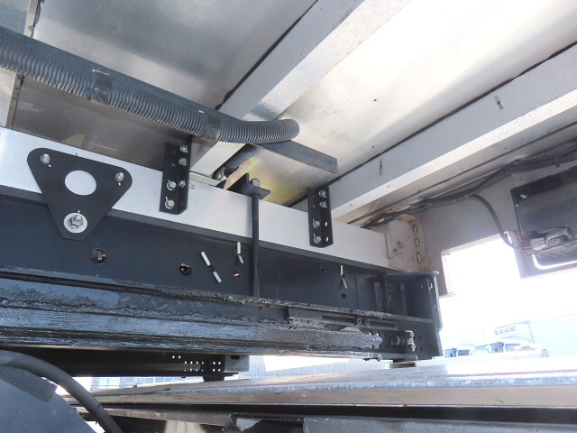 日野レンジャー冷凍車（冷蔵車）中型（4t）[写真20]