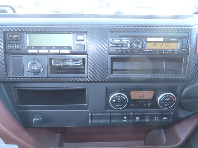 日野レンジャー冷凍車（冷蔵車）中型（4t）[写真32]