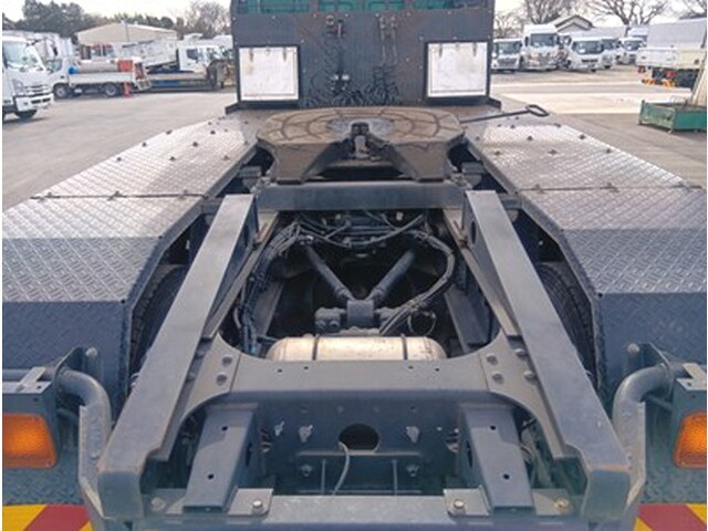 日野プロフィアトレーラーヘッド（トラクターヘッド）大型（10t）[写真06]