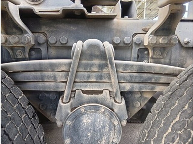 日野プロフィアトレーラーヘッド（トラクターヘッド）大型（10t）[写真09]