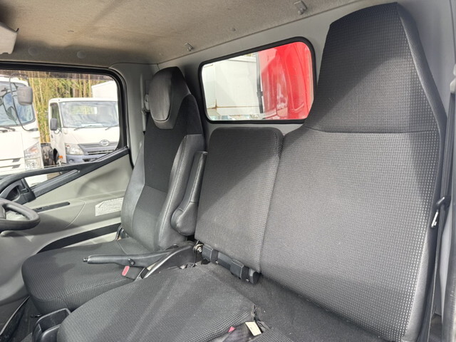 三菱ふそうキャンタークレーン3段小型（2t・3t）[写真14]