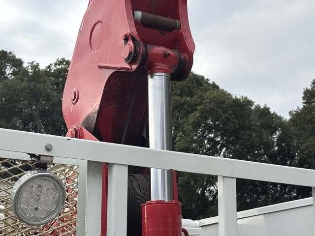 三菱ふそうキャンタークレーン3段小型（2t・3t）[写真25]