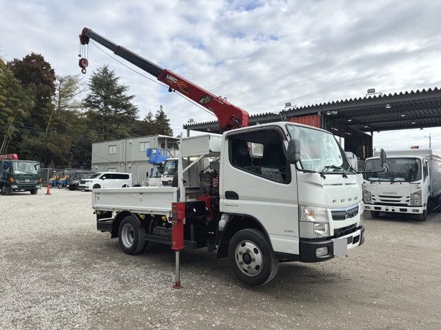 三菱ふそうキャンタークレーン3段小型（2t・3t）[写真03]