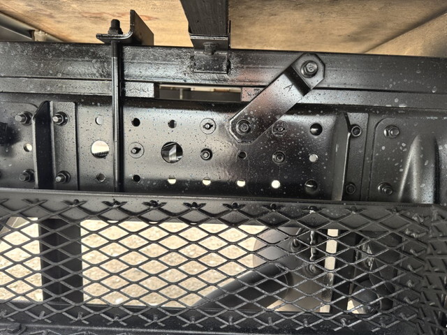 三菱ふそうキャンタークレーン3段小型（2t・3t）[写真32]